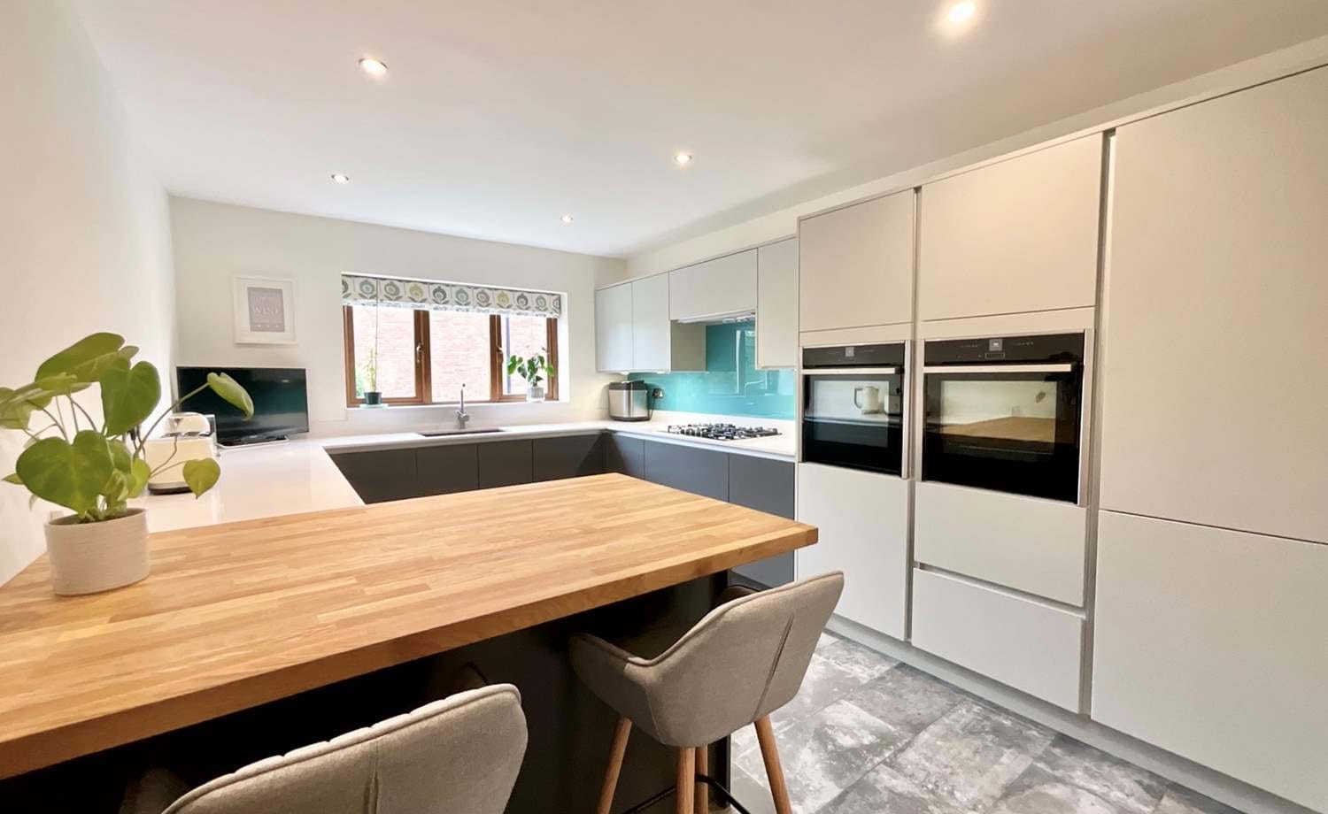 Breakfast Kitchen