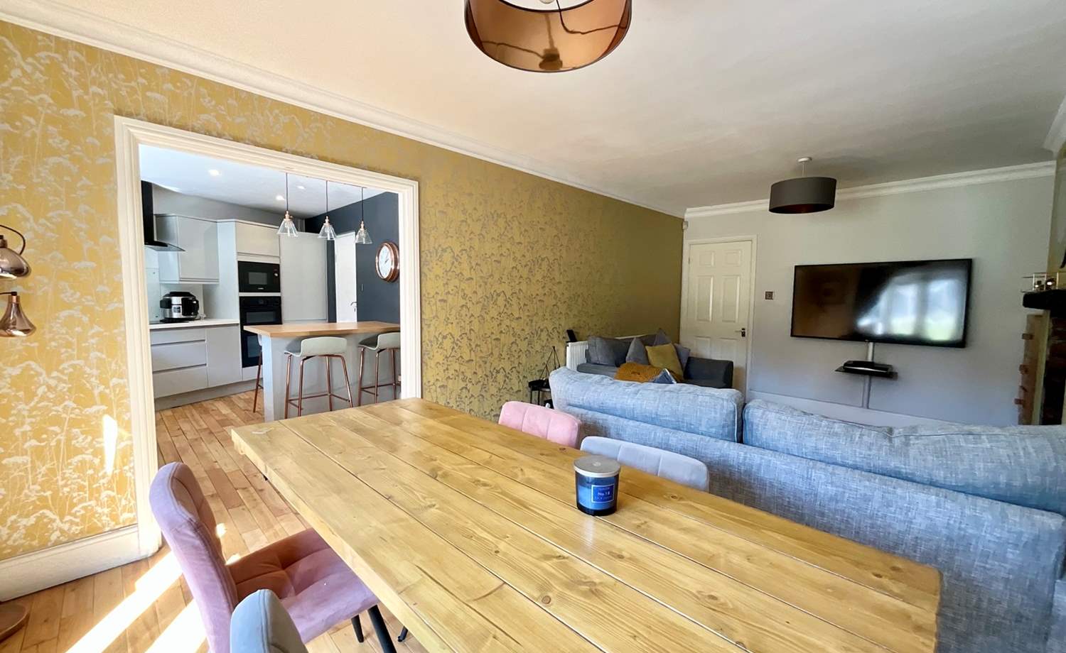 living/dining space