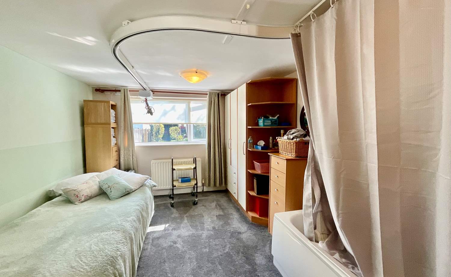 Bedroom 4 'annexe style'