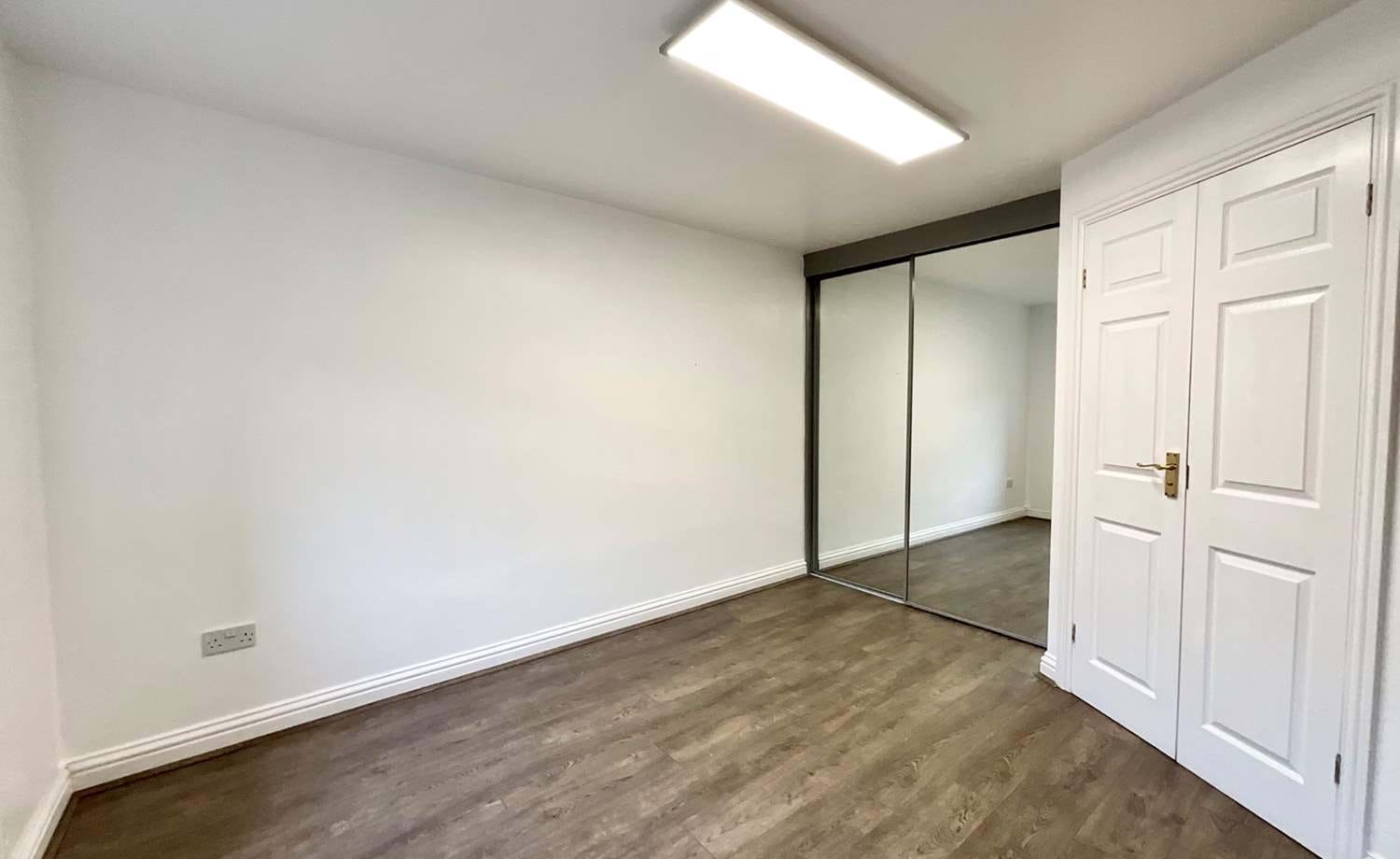 bedroom/office