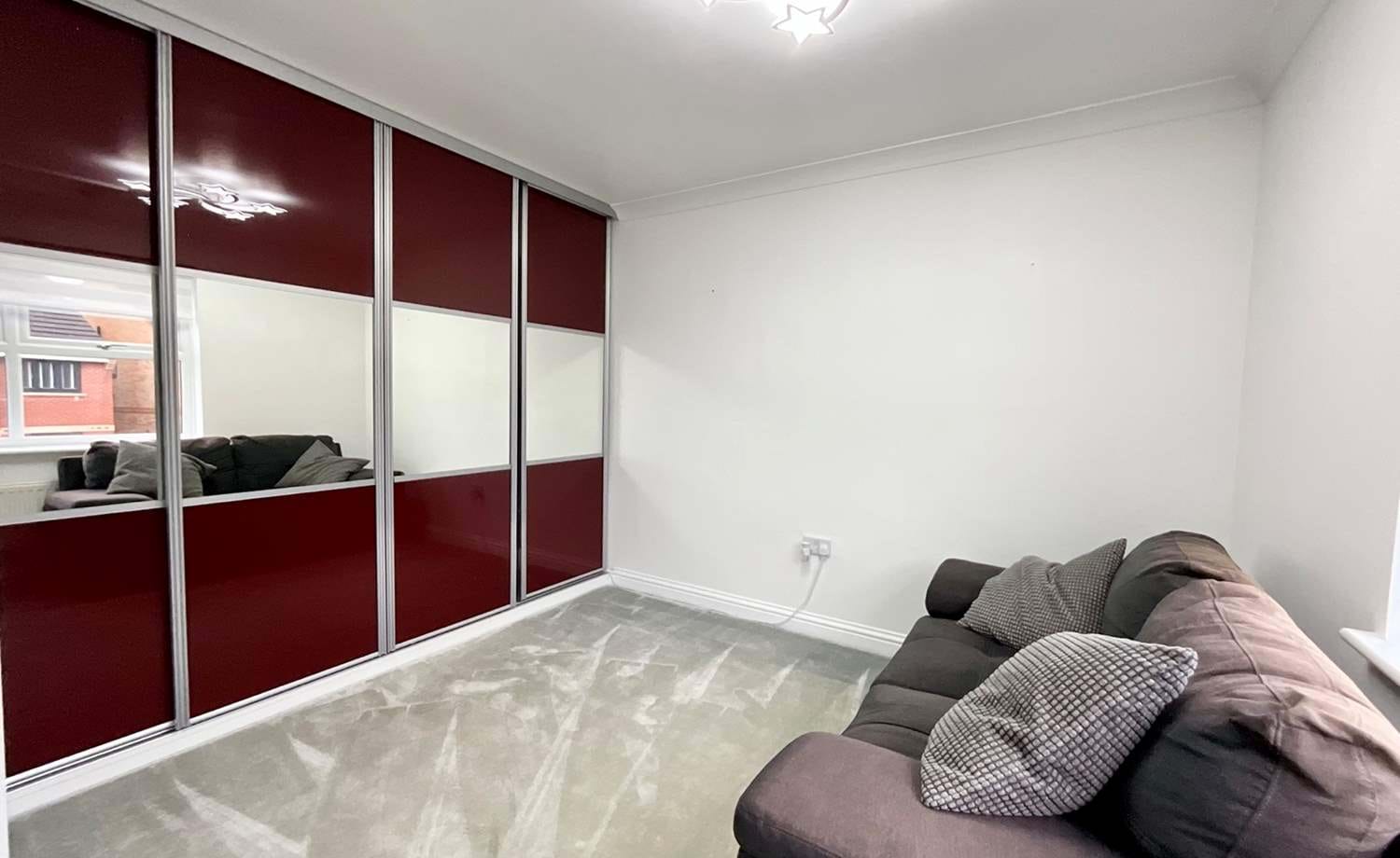 bedroom/playroom