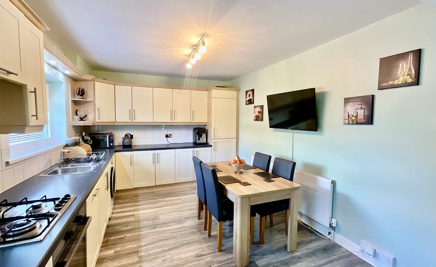Kitchen Diner