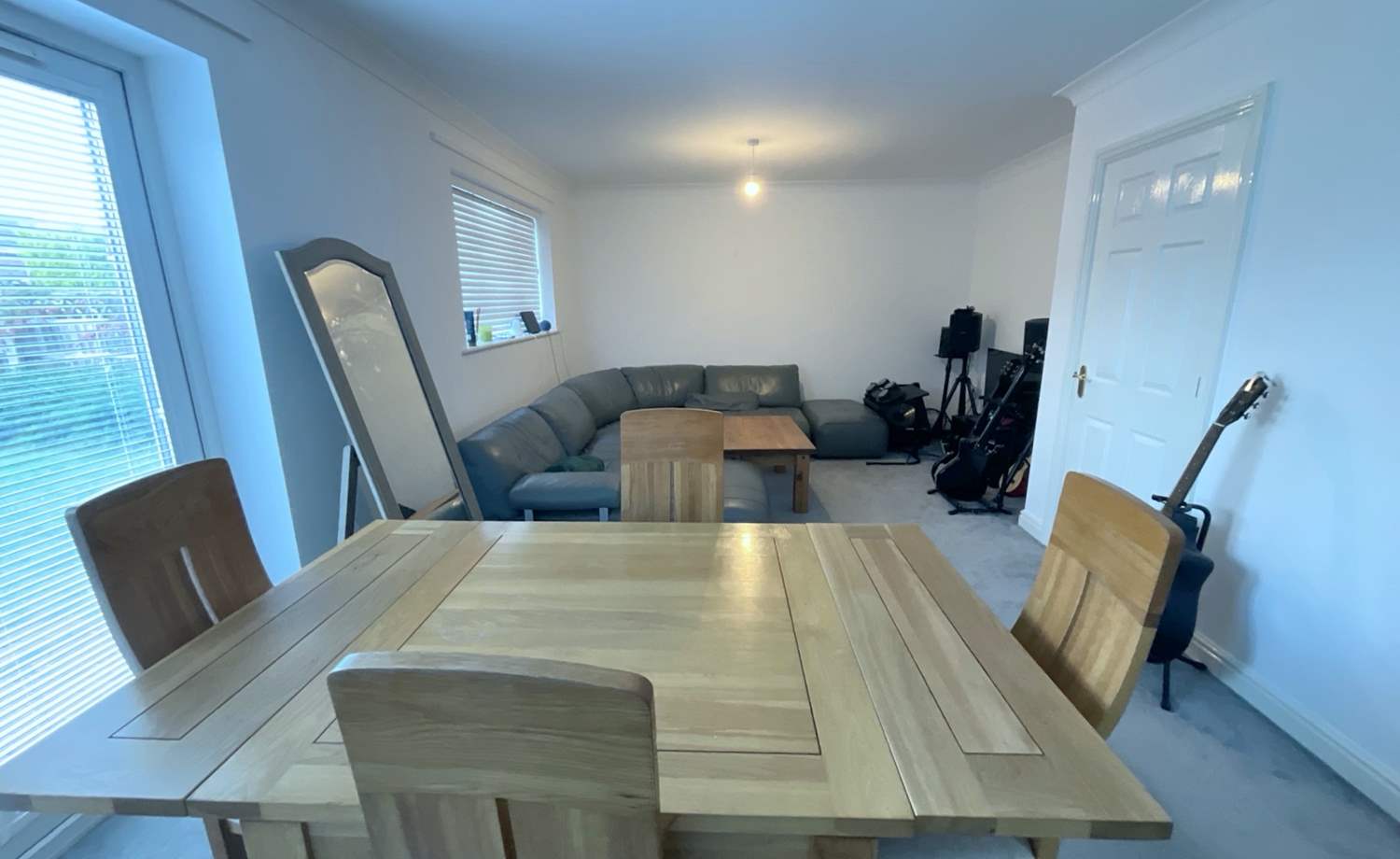 living/diner