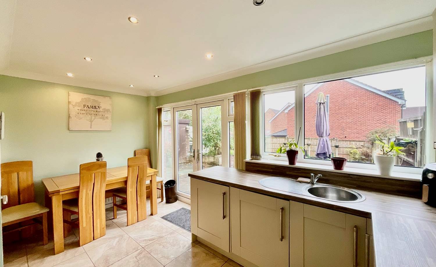 Dining Kitchen