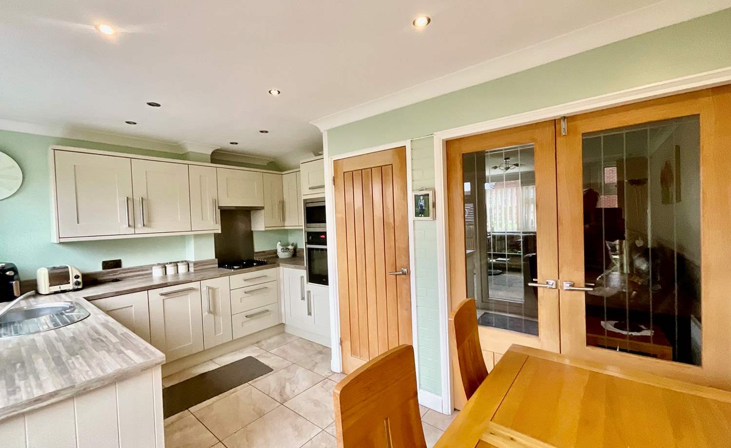 Dining Kitchen