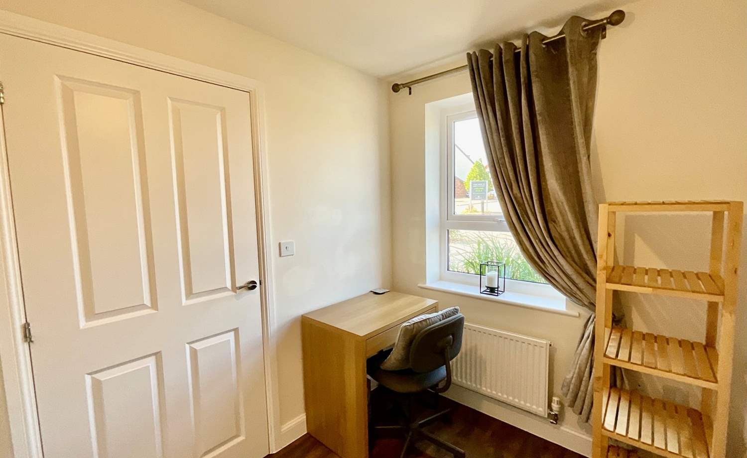 Bedroom 4/ Office