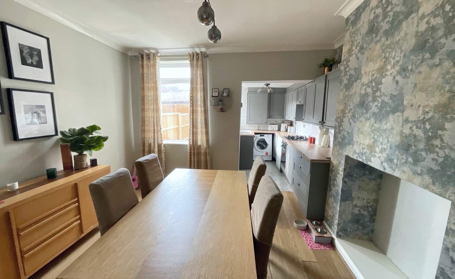 KITCHEN/DINER