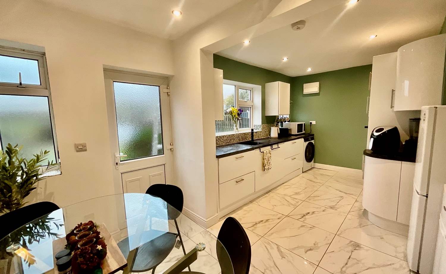 Dining Kitchen