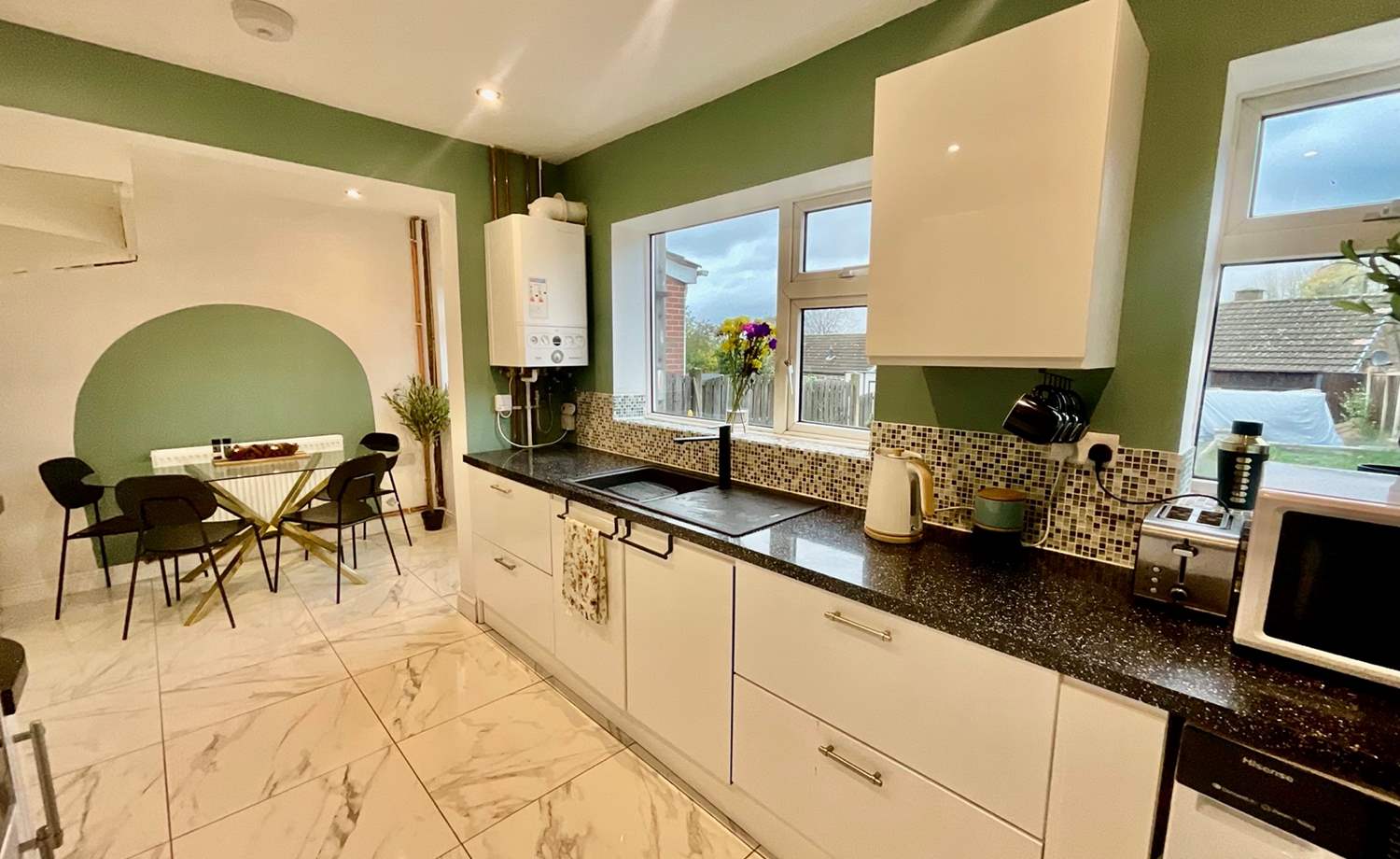 Dining Kitchen