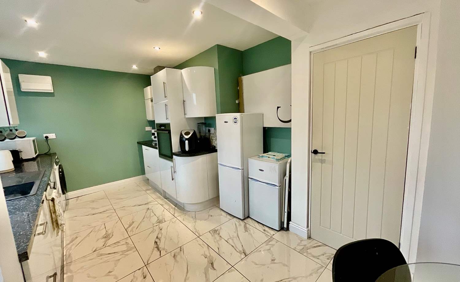 Dining Kitchen