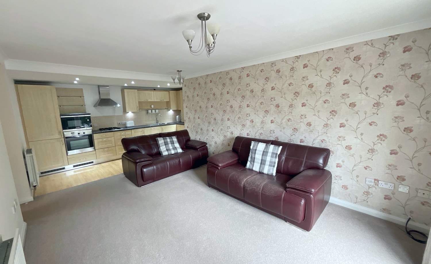 lounge/kitchen
