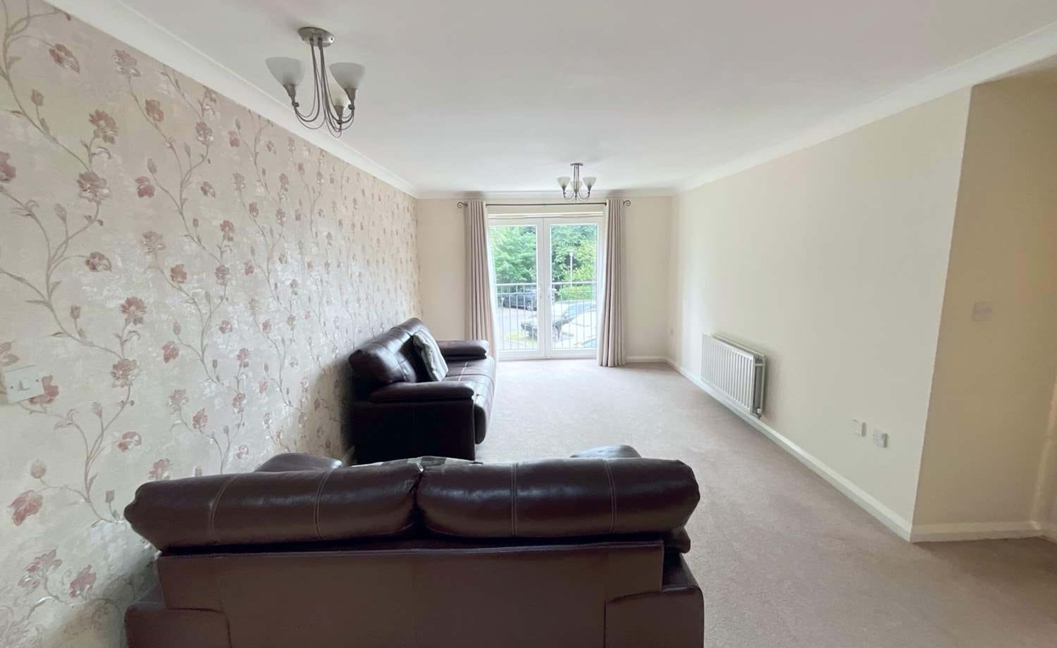 living room/kitchen