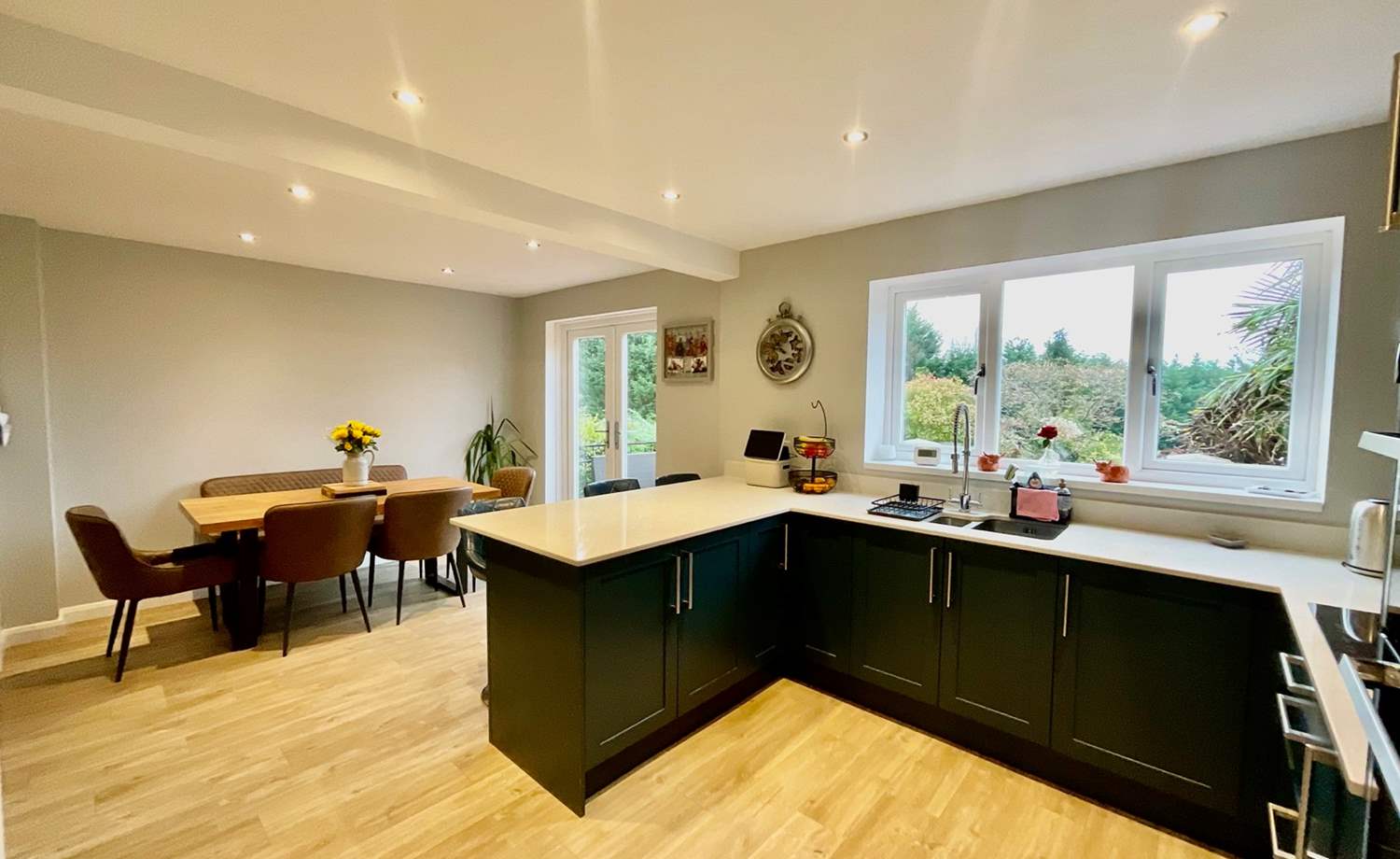 Dining Kitchen