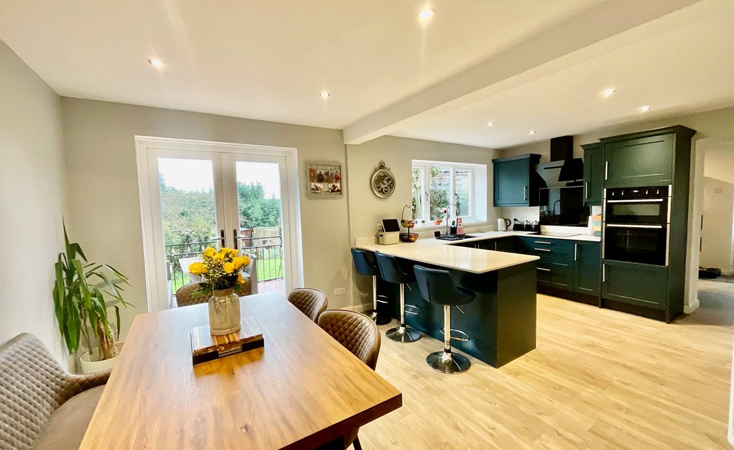 Dining Kitchen