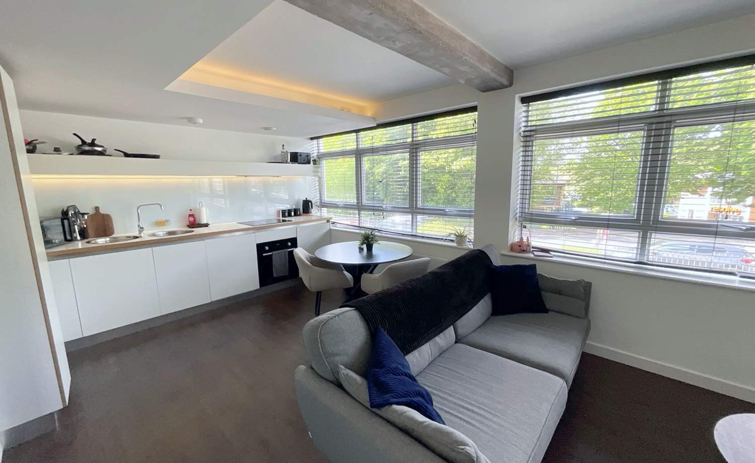 LIVING/DINER