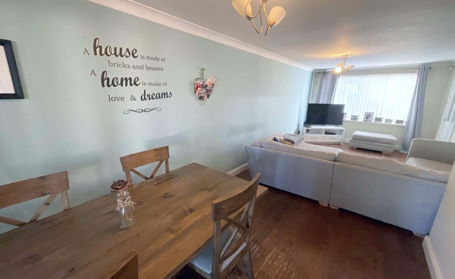 living/diner
