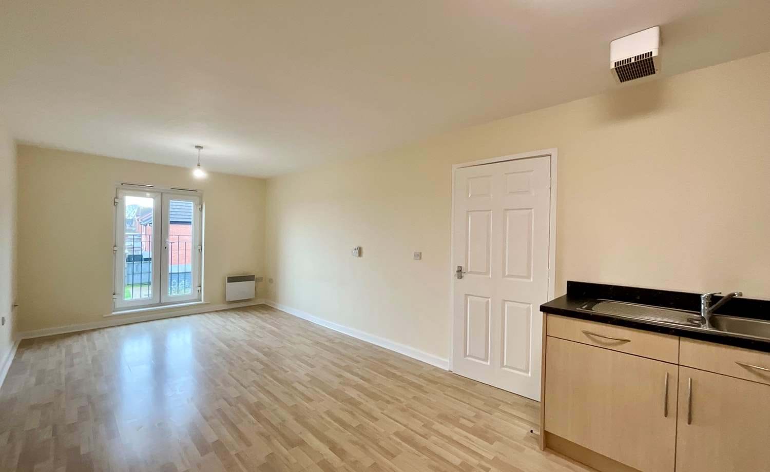 open plan lounge/kitchen