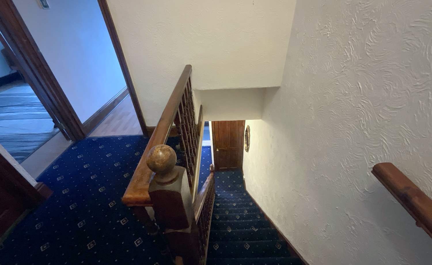 LANDING/STAIRS