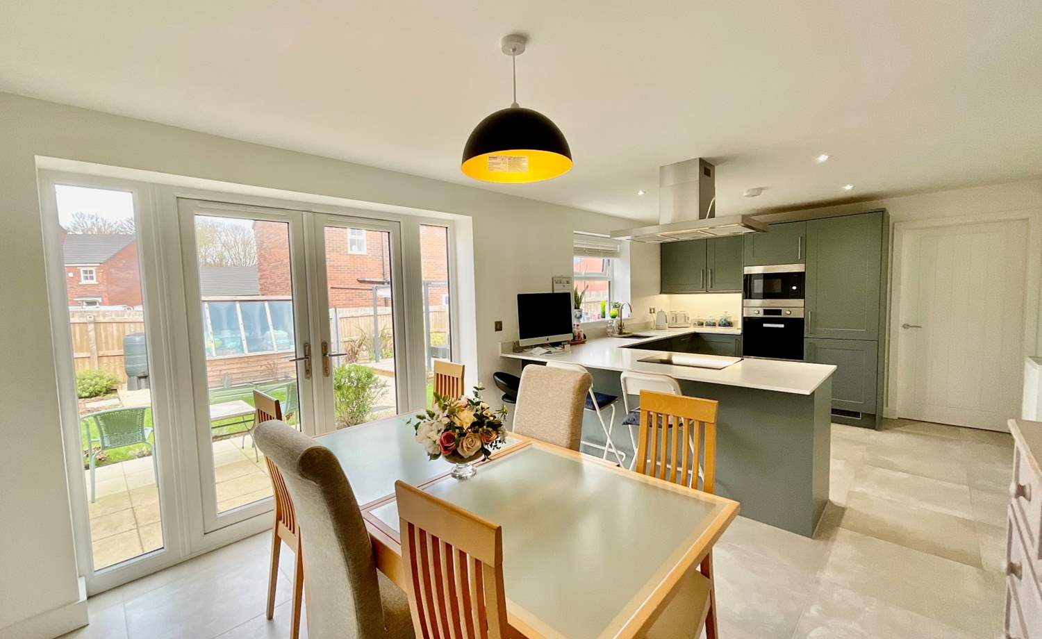 Kitchen Diner