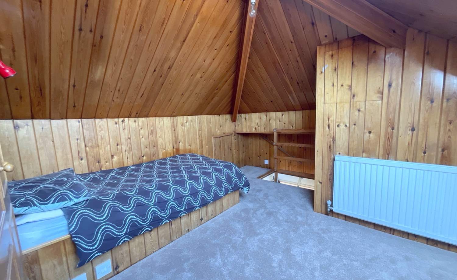 ATTIC ROOM
