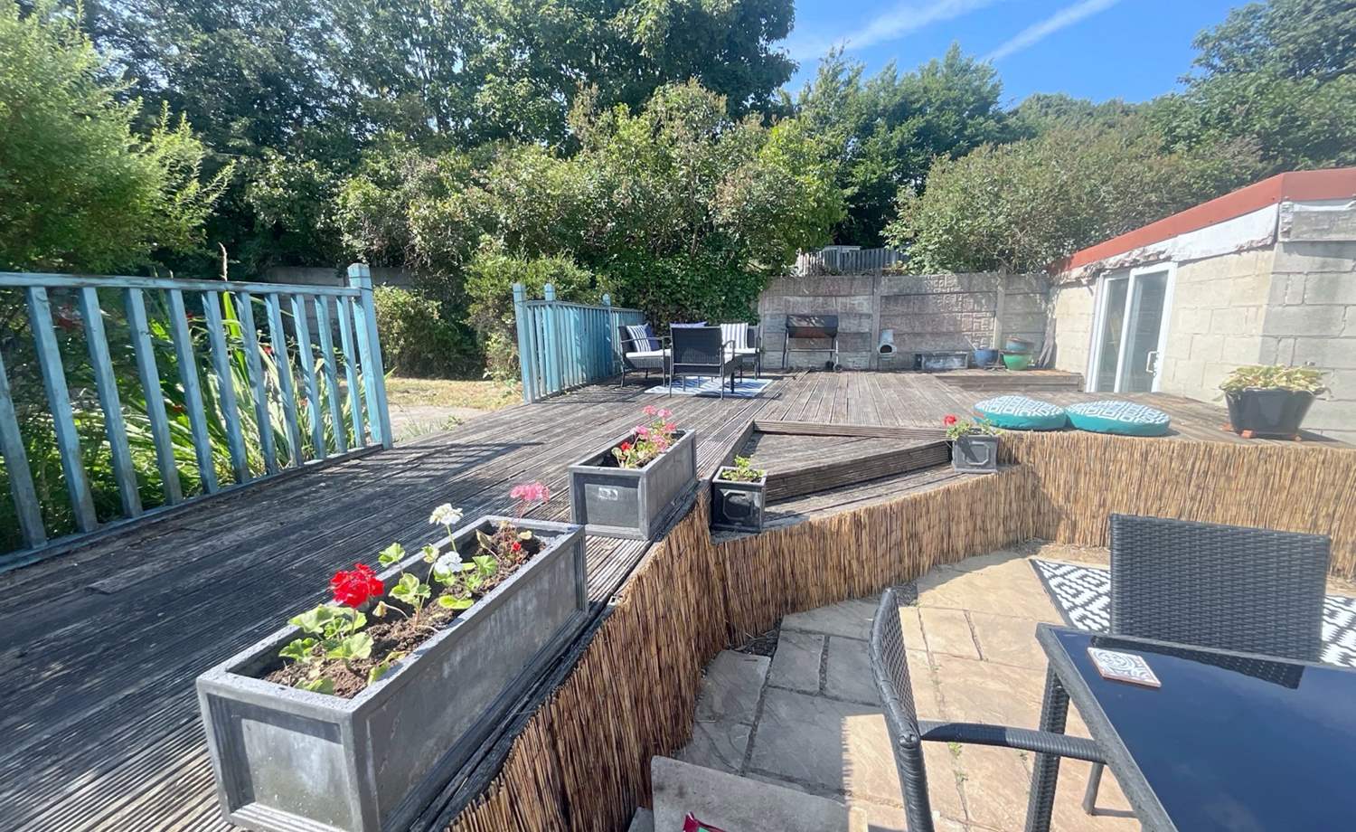 GARDEN