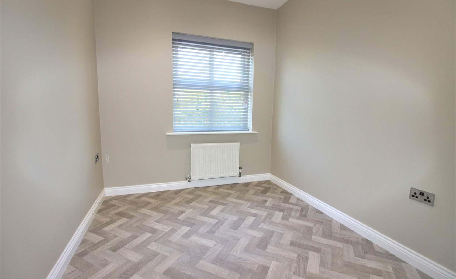 Image for property 33450