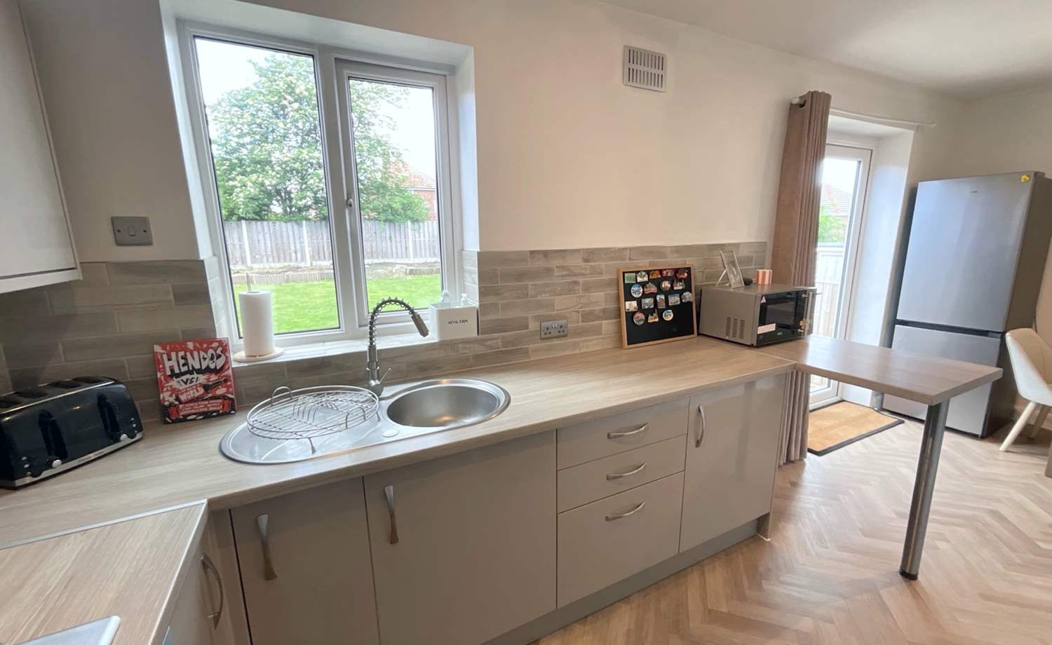 KITCHEN/DINER