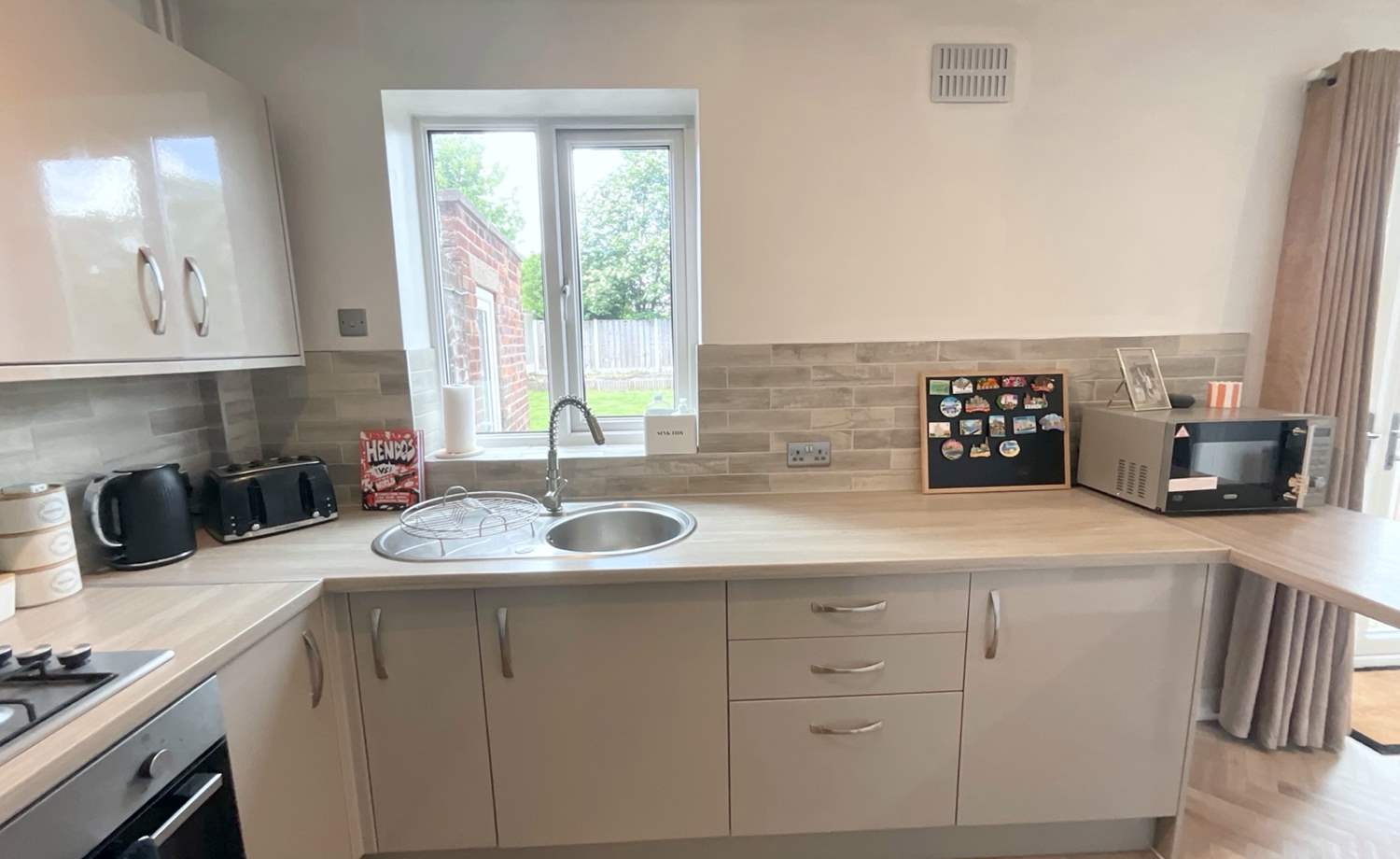 KITCHEN/DINER