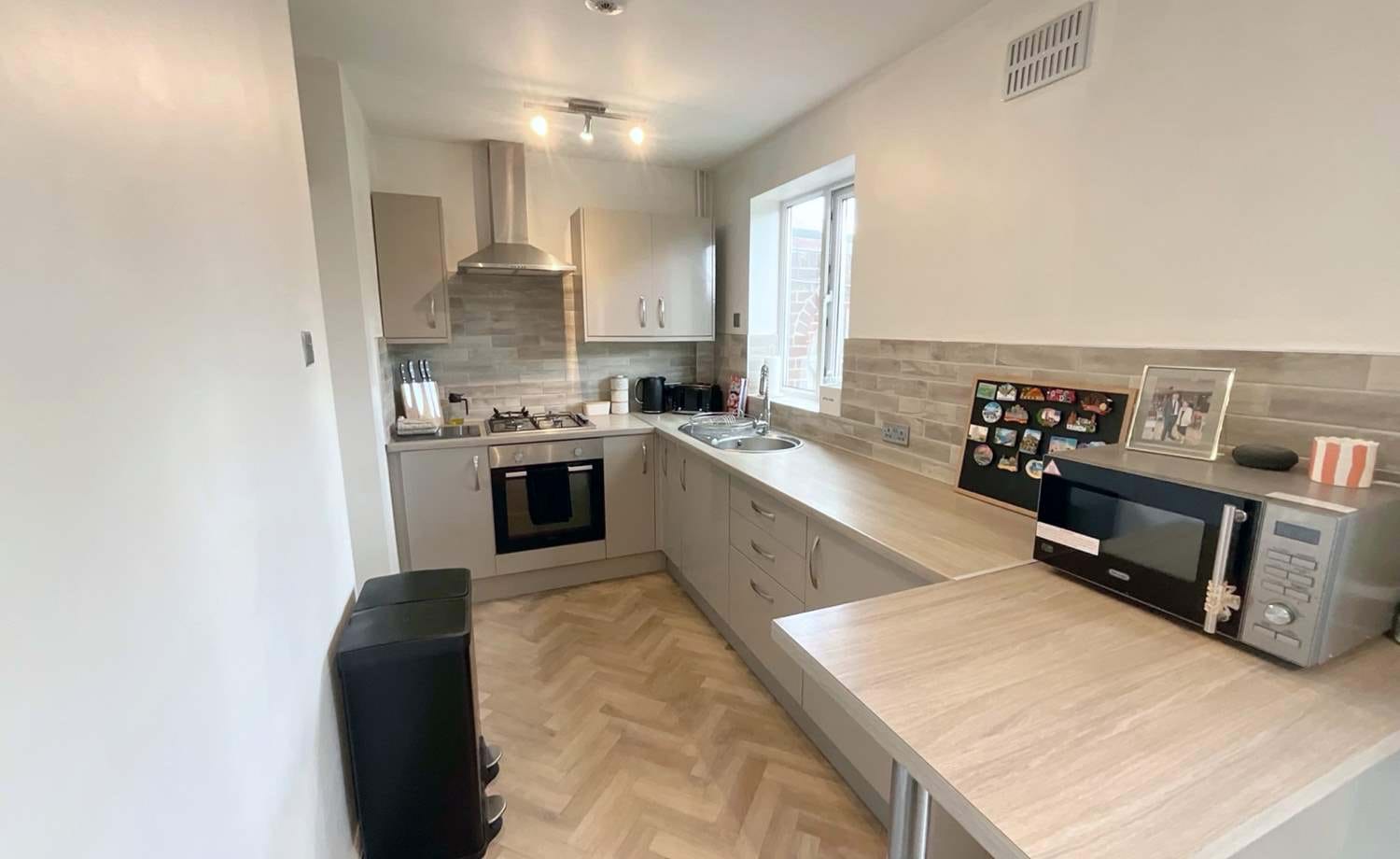 KITCHEN/DINER