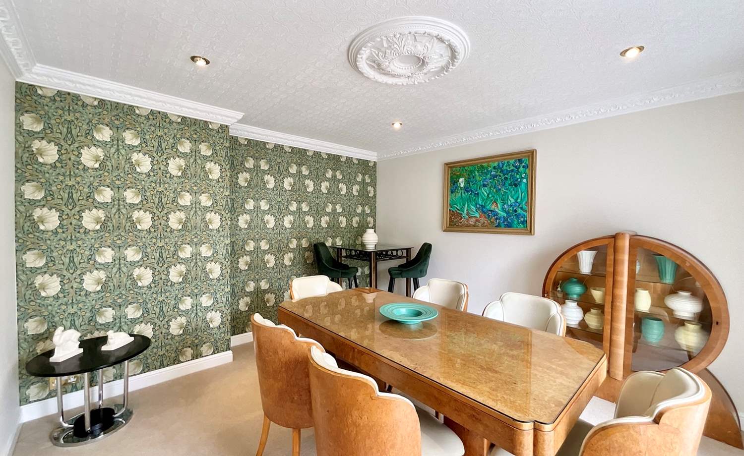 dining room/Bedroom