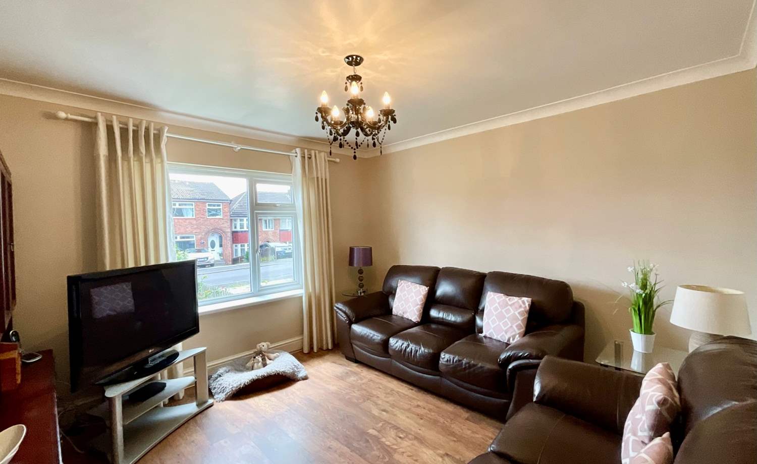 Lounge/ Bedroom 3