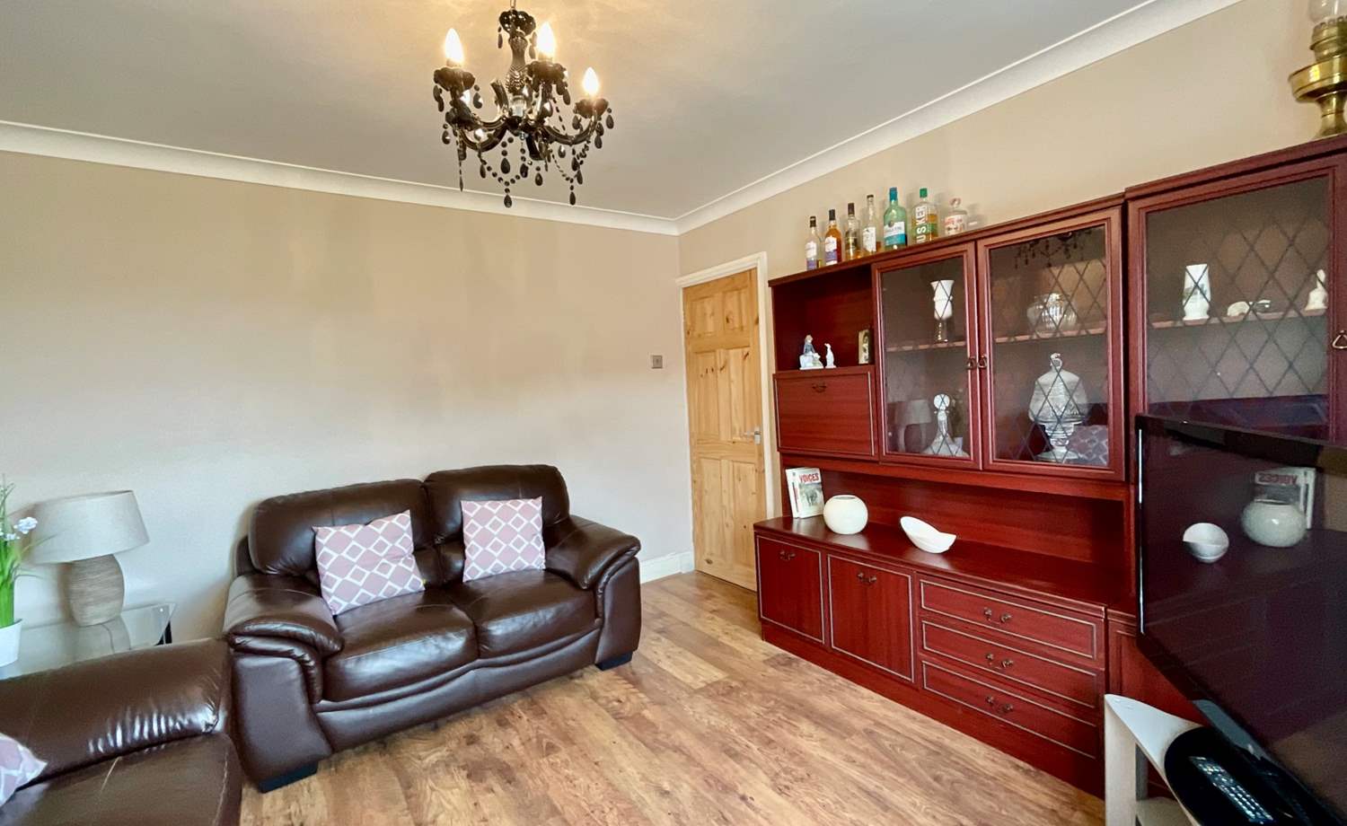 Lounge/ Bedroom 3