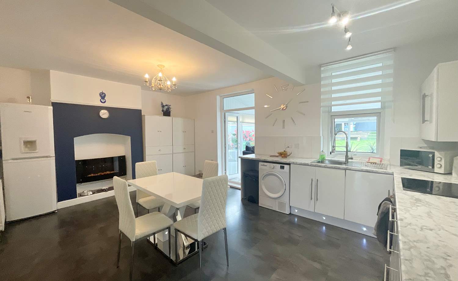Kitchen/ Diner