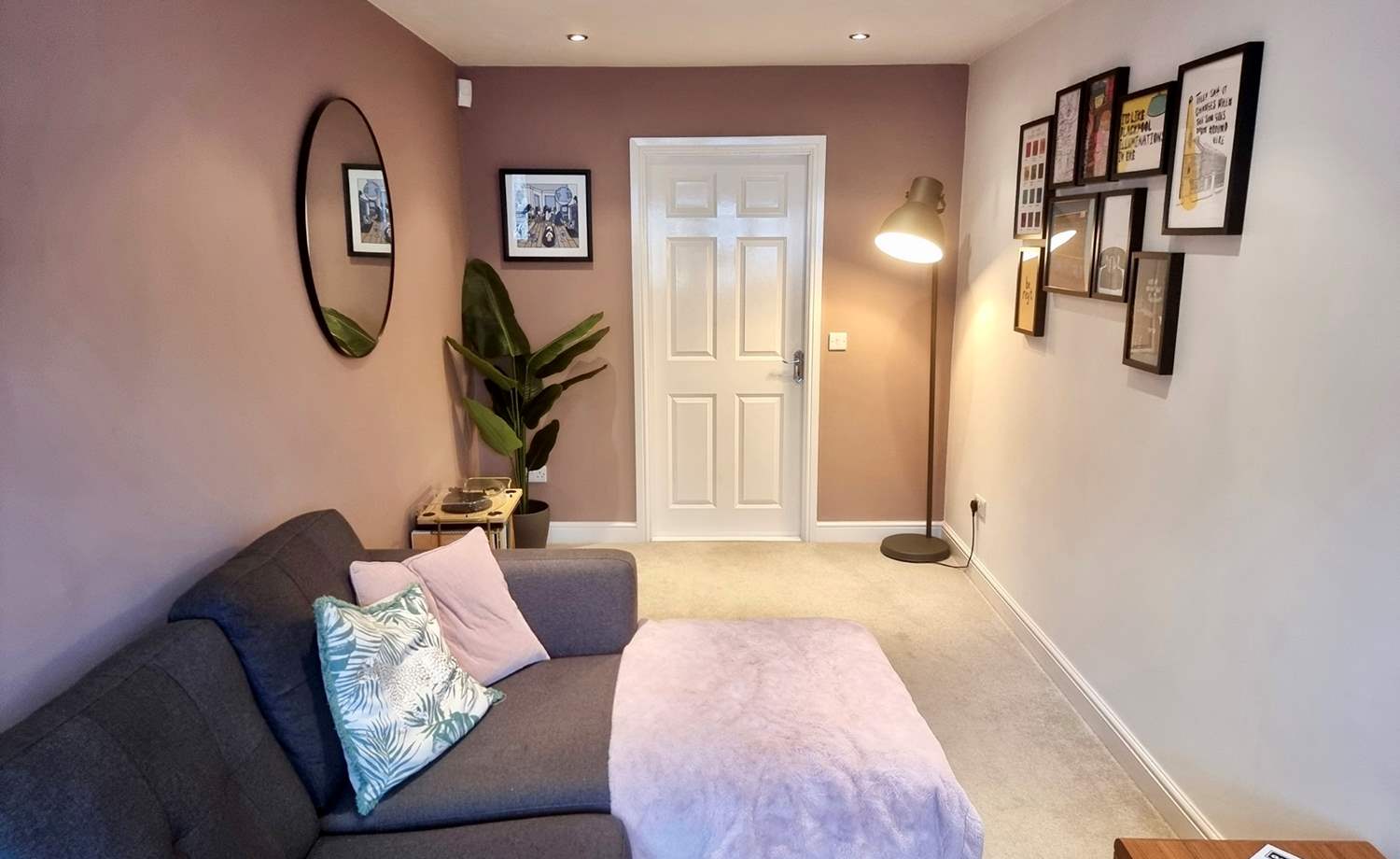 snug/sitting room