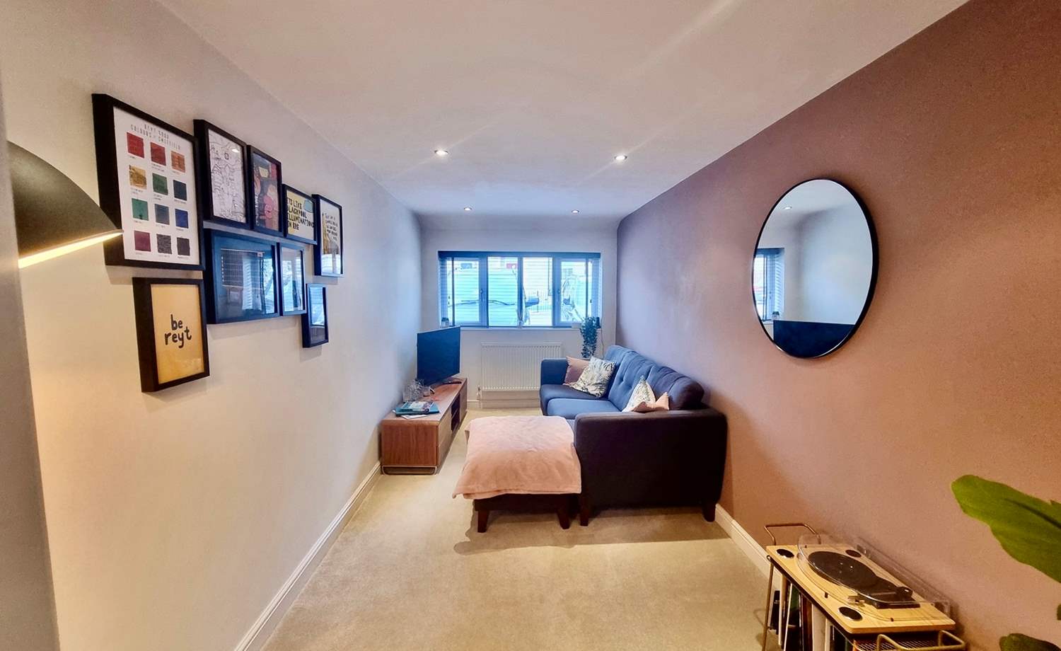 snug/sitting room