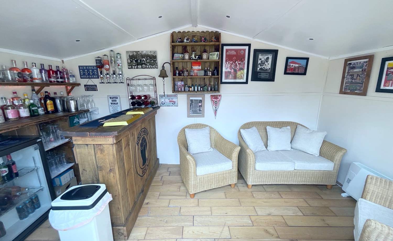 bar