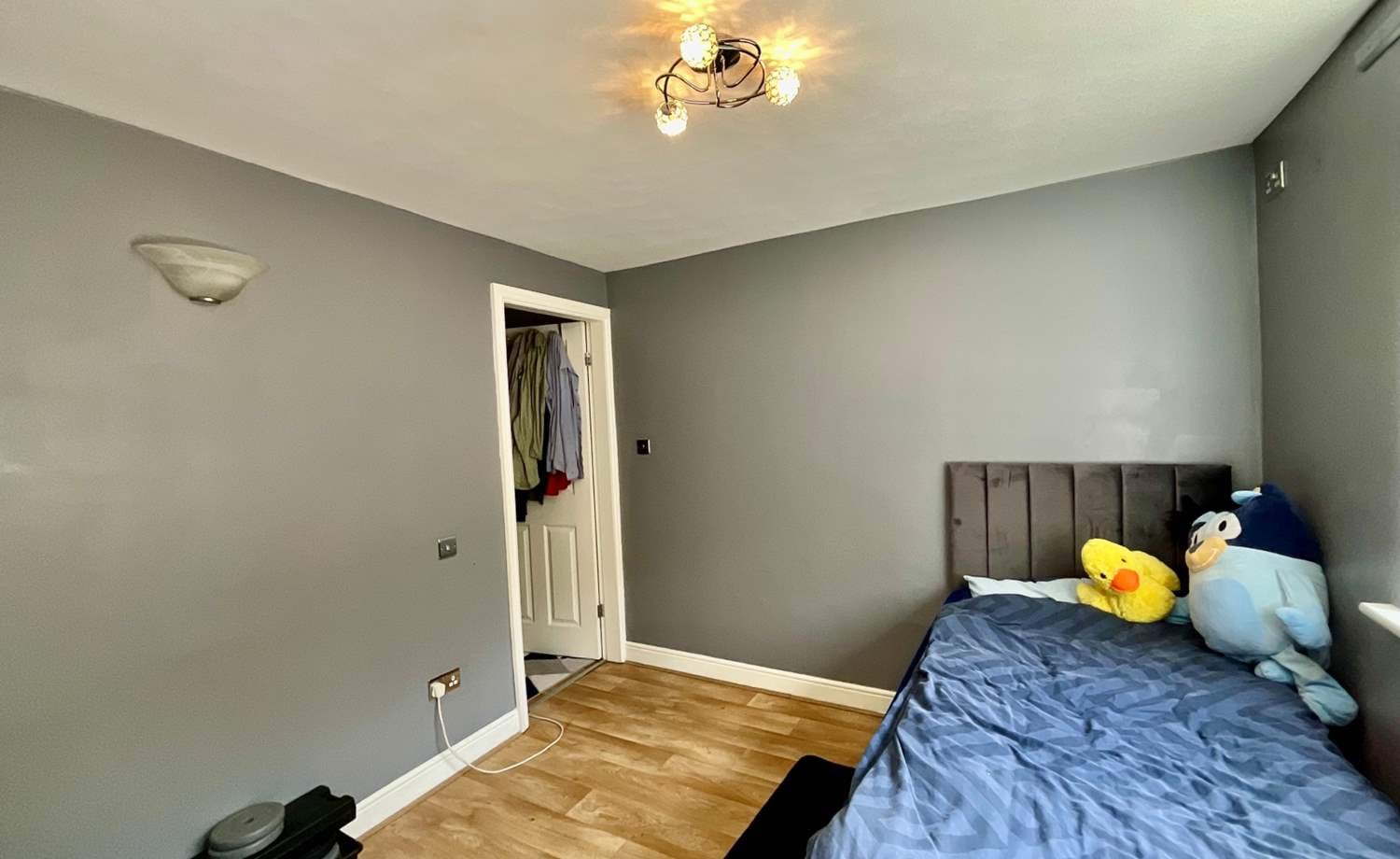 Bedroom 5 / Dining Room
