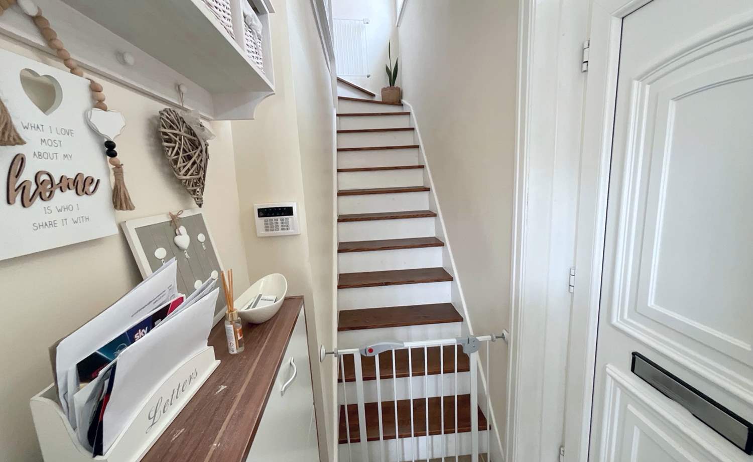 stairs/landing