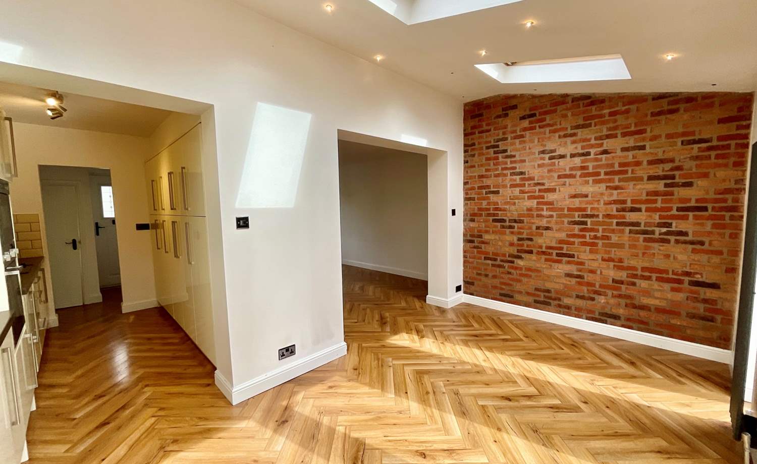 Kitchen Dining Area