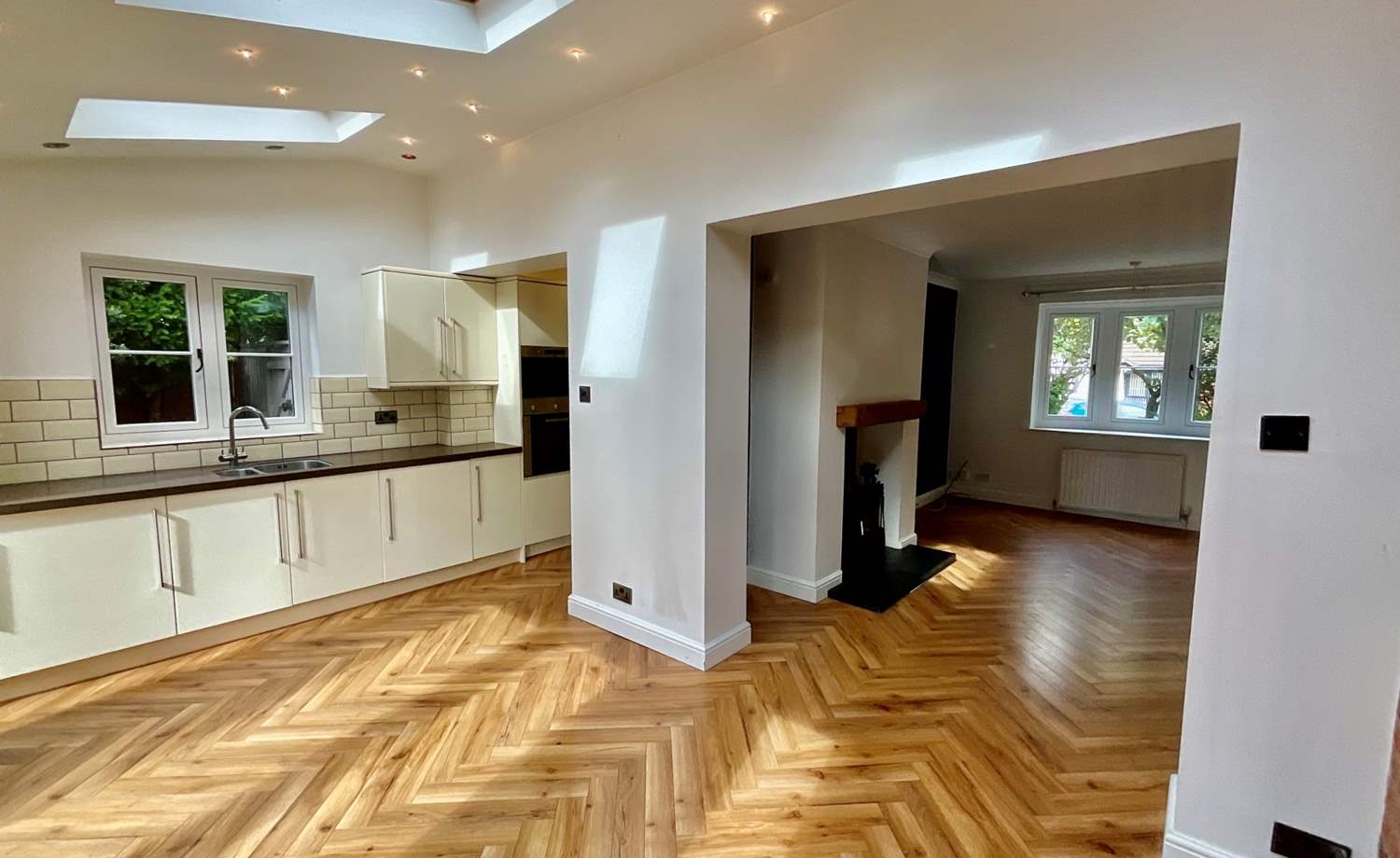 Kitchen Dining Area