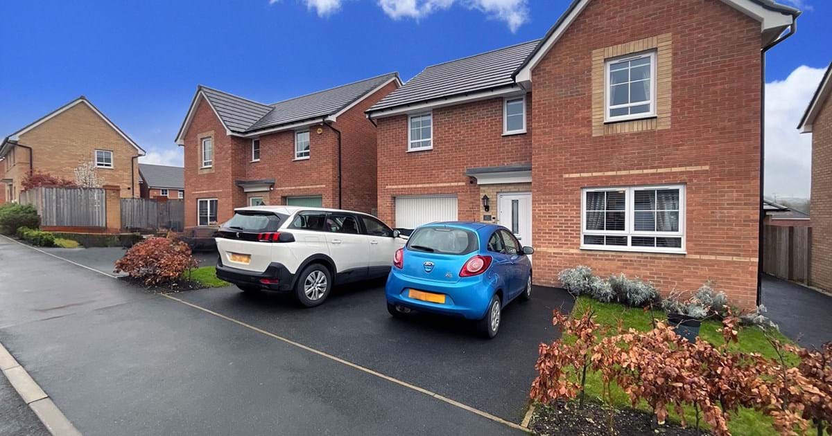 Estate Agent Sheffield and Rotherham and Worksop 2Roost