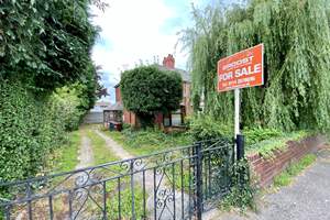 Aughton Road , Swallownest , Sheffield , S26