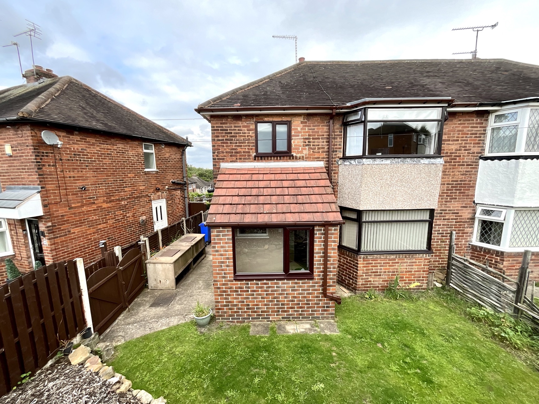 Estate Agent Sheffield and Rotherham and Worksop 2Roost