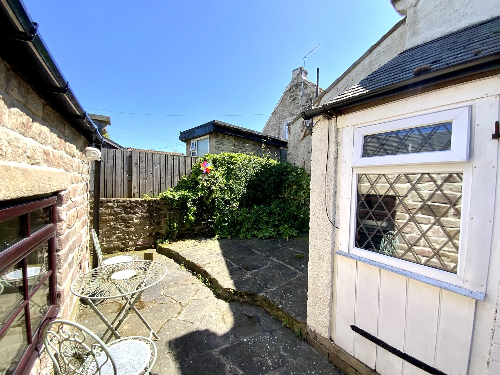 Estate Agent Sheffield and Rotherham and Worksop 2Roost