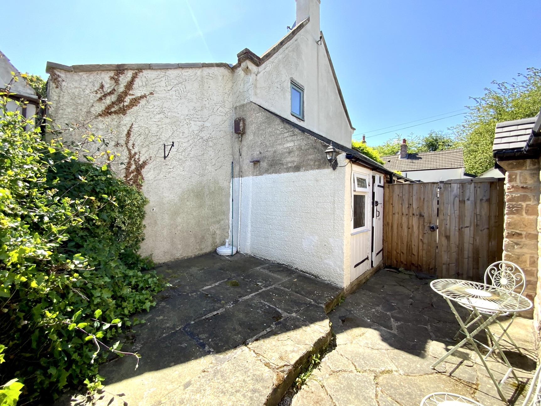 Estate Agent Sheffield and Rotherham and Worksop 2Roost