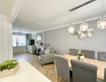 Image for property: 31536