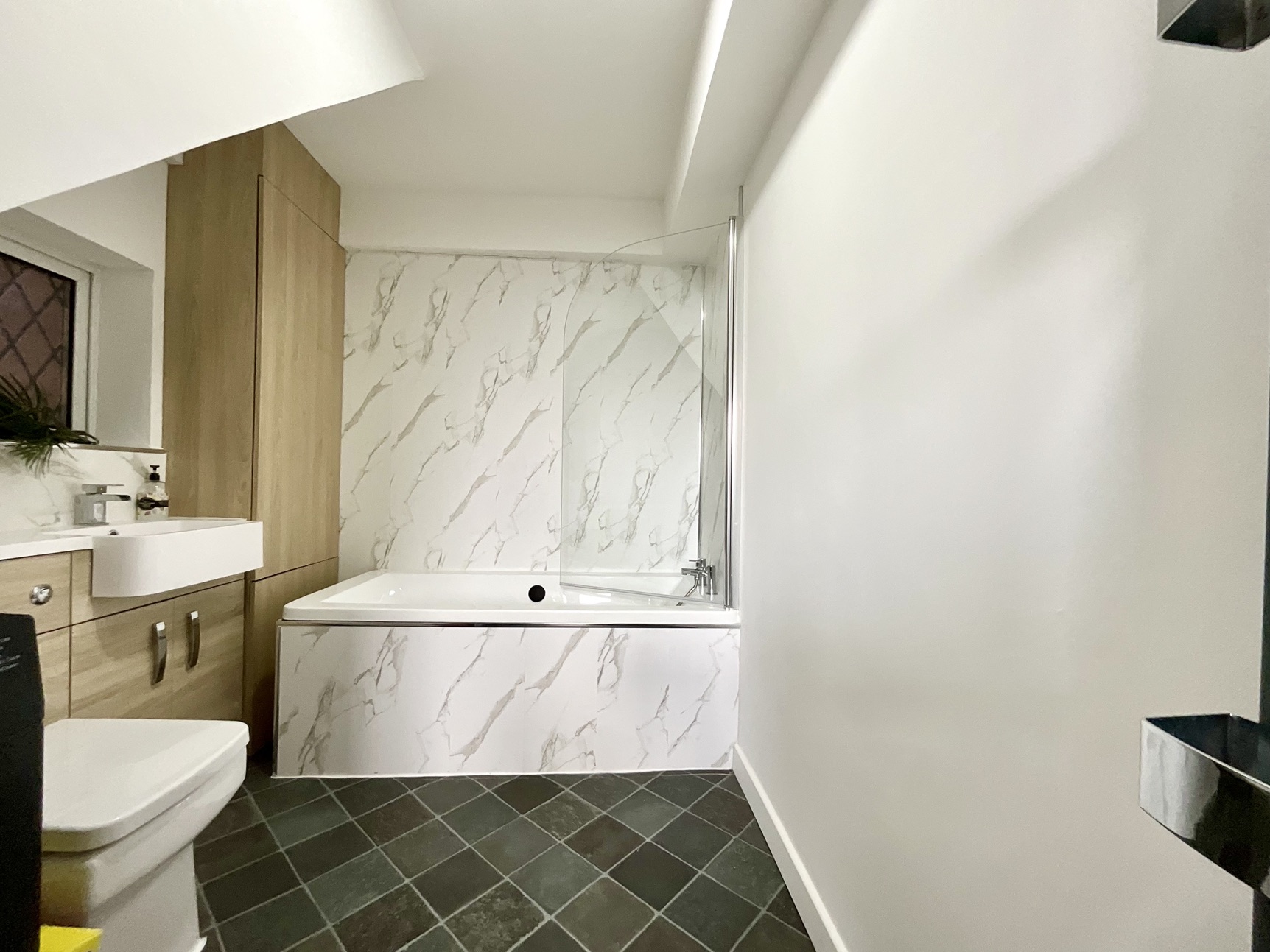 bathroom/utility