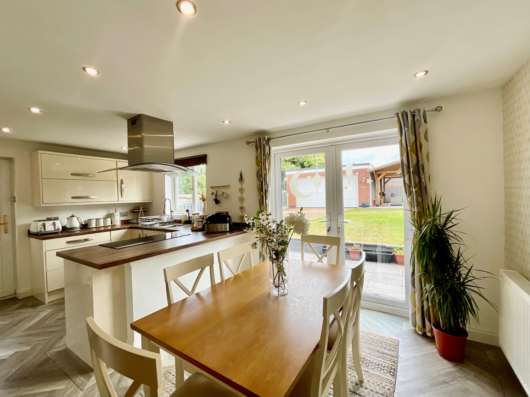 Open Plan Living 