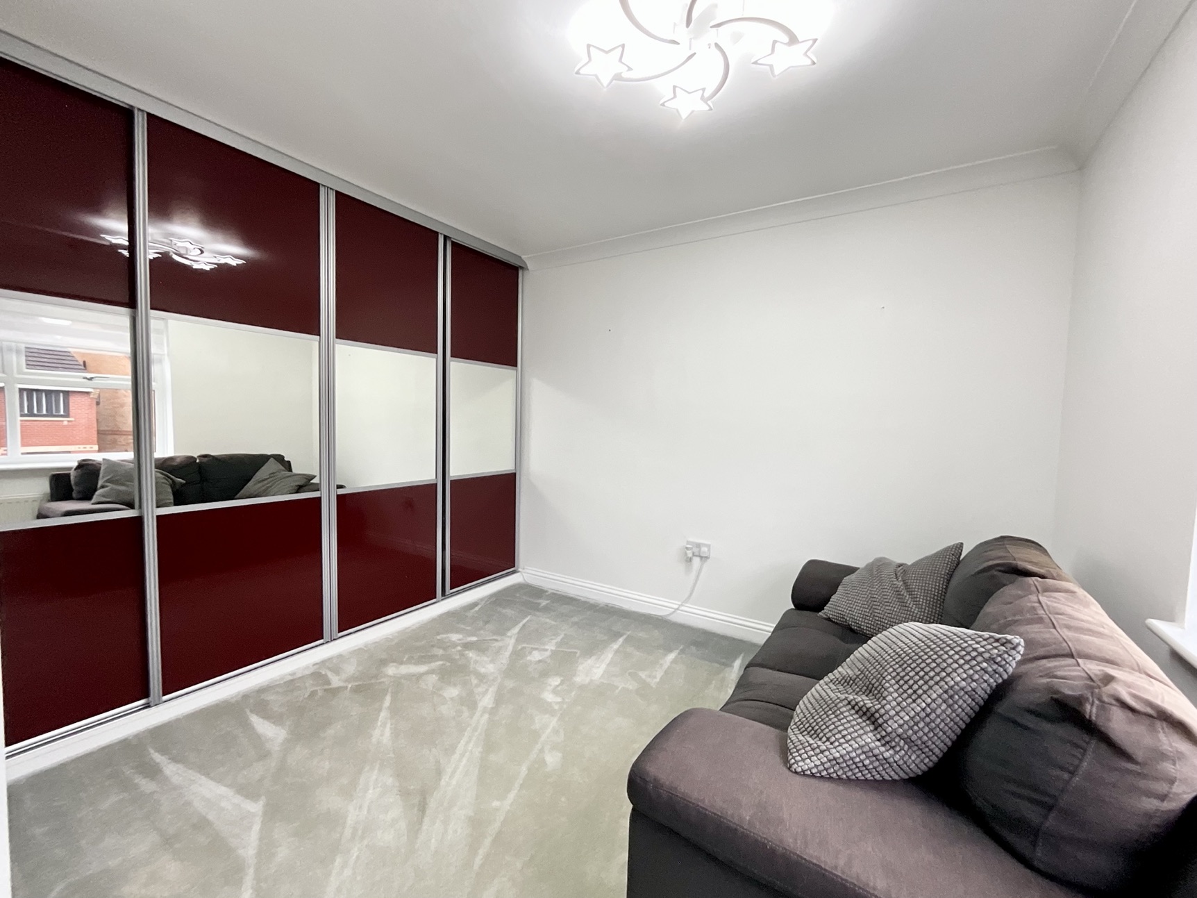 bedroom/playroom