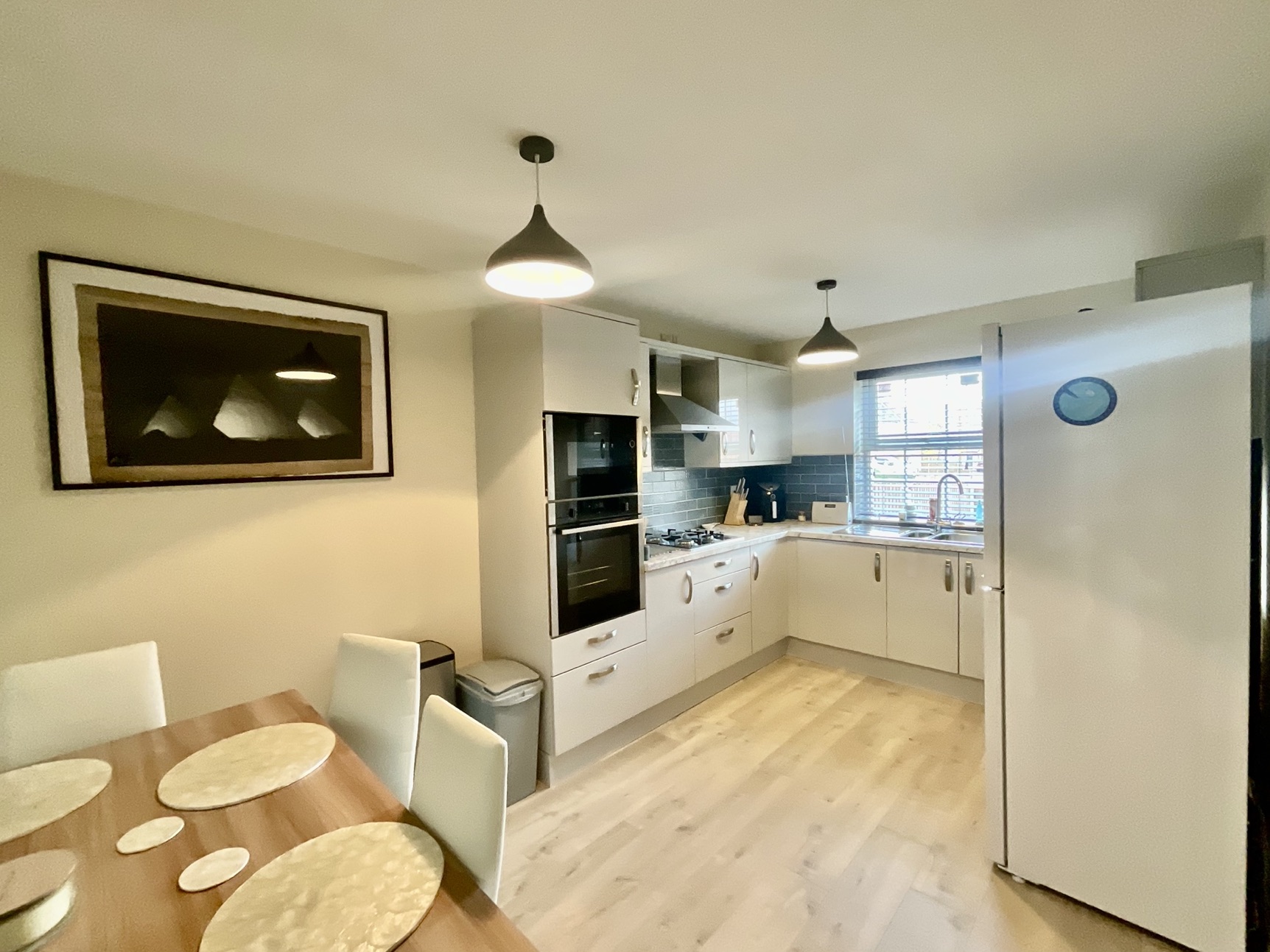Kitchen Diner 
